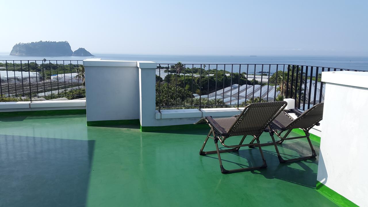 Jeju Bada Wi Olle Pension Seogwipo Exterior photo