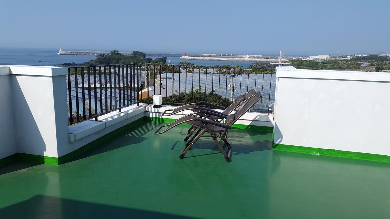 Jeju Bada Wi Olle Pension Seogwipo Exterior photo